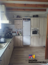 Ładny dom pod lasem!!!